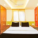 Hotel O Admire Suit