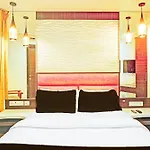 Hotel O Admire Suit